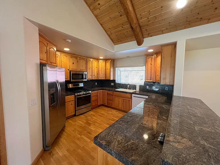 928 Northwood Blvd #9 — Photo 2