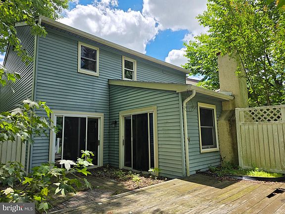 2nd image of 301 Westerly Dr