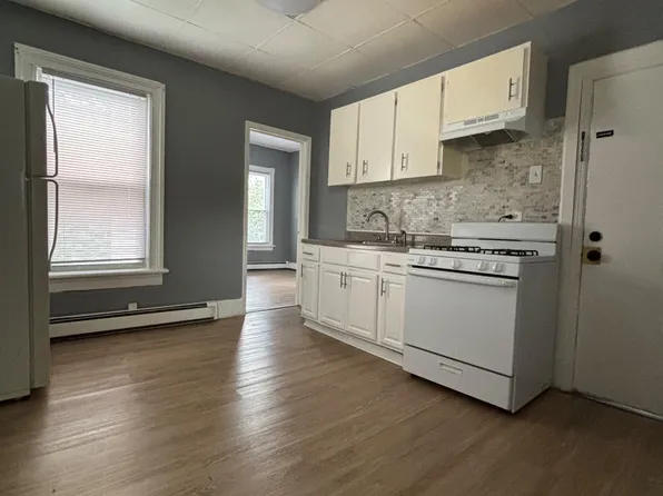 110 Linden Avenue image 1 of 5