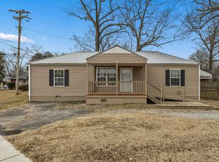 1210 Woodland Dr, Manchester, TN 37355