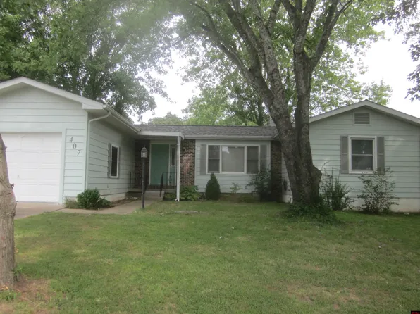 407 Locust St, Mountain Home, AR 72653