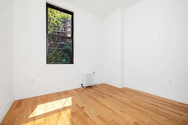 Rented by REAL New York | media 9