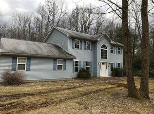 155 Lower Valley Dr, Kunkletown, PA