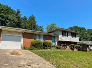 2516 Firelight Rd, Raleigh, NC 27610