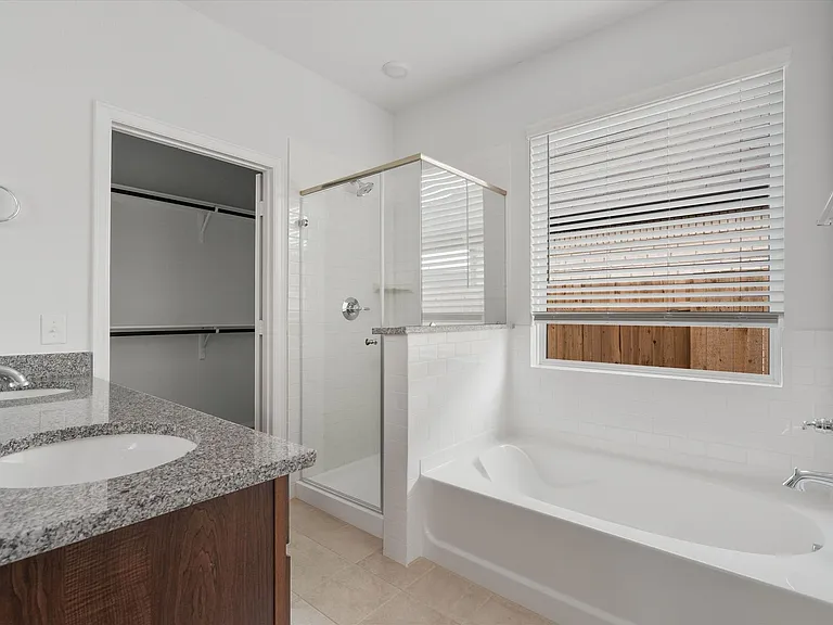 315 Diamondleaf Dr — Photo 14