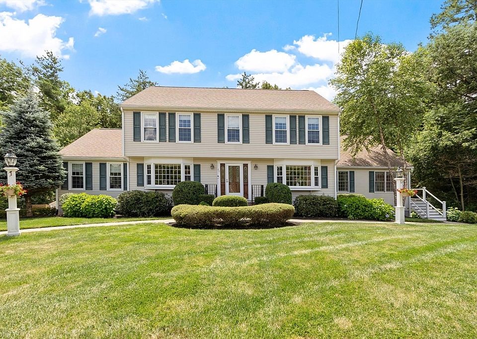 1st image of 60 Wescott Cir