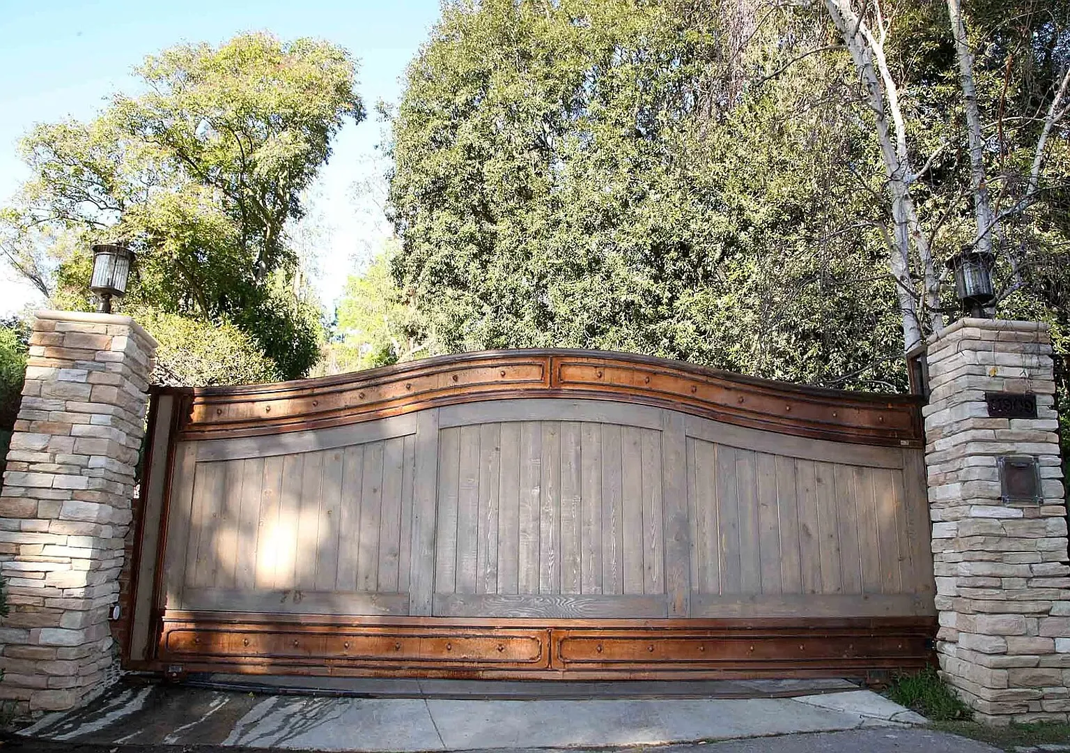 Stunning & Serene Los Angeles 3BR — Photo 2