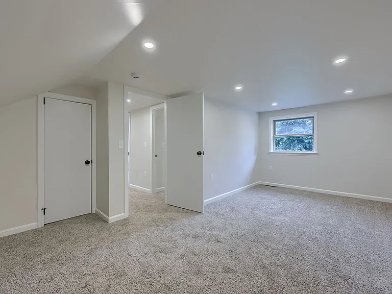 1738 W Main St #A — Photo 39