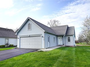 114 Cranbrook Ter, Webster, NY 14580