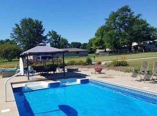 8252 Hayworth Rd, Indianapolis, IN 46221