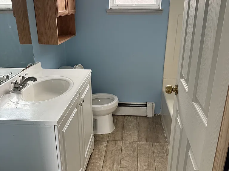 204 Minooka St — Photo 12