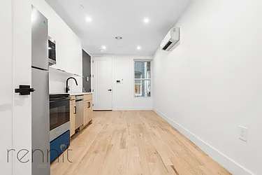 Rented by Rennit Inc.