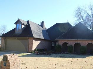 4011 Scott Dr, Muskogee, OK 74403