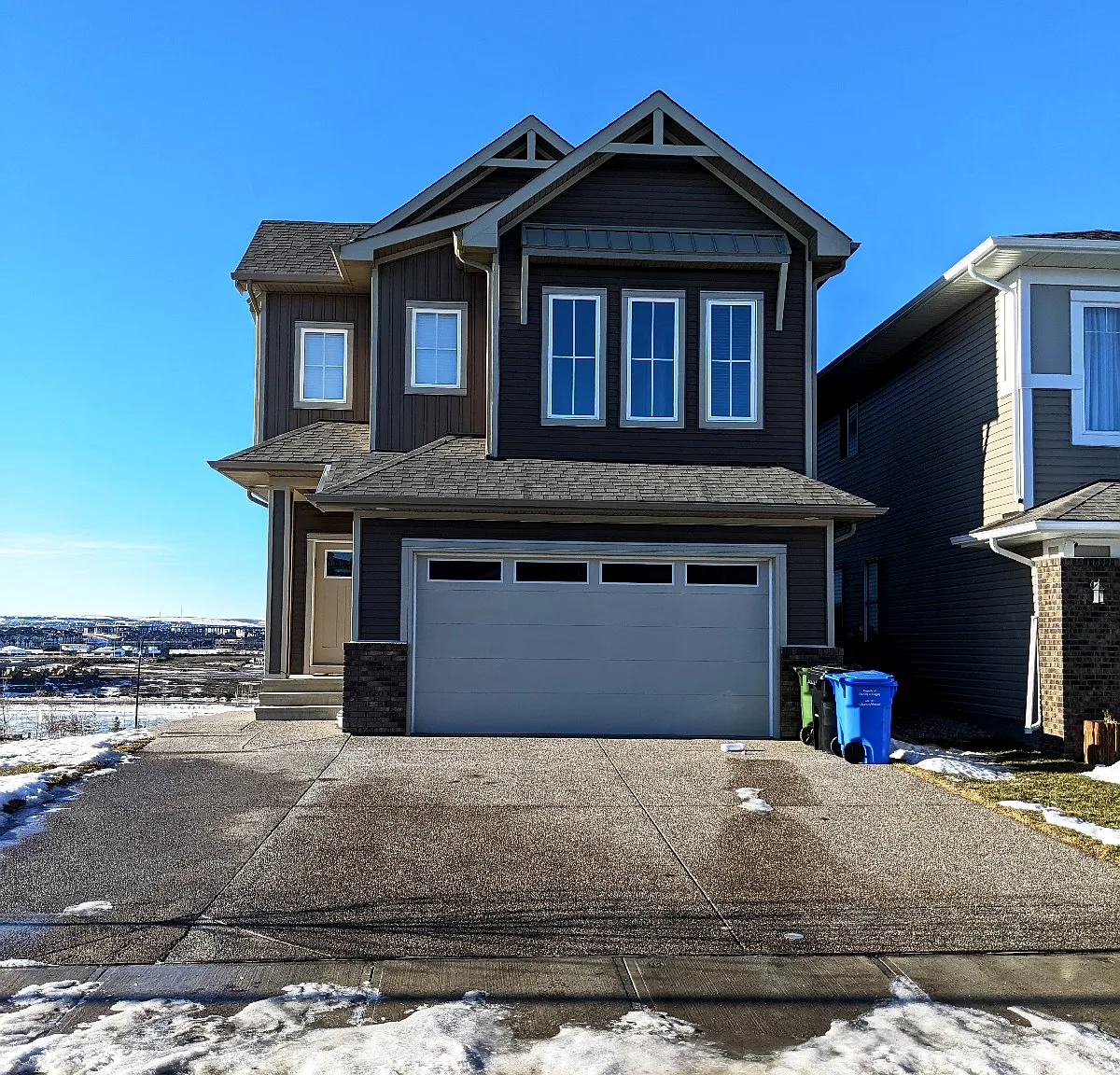 UPPER 143 Lucas Terrace Northwest — Photo 1