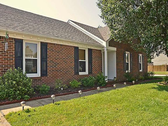 2nd image of 3157 Glastonbury Dr