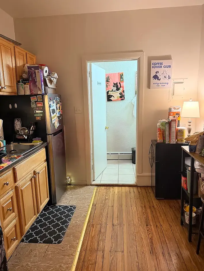Studio, 350 sqft, $975 — Photo 3