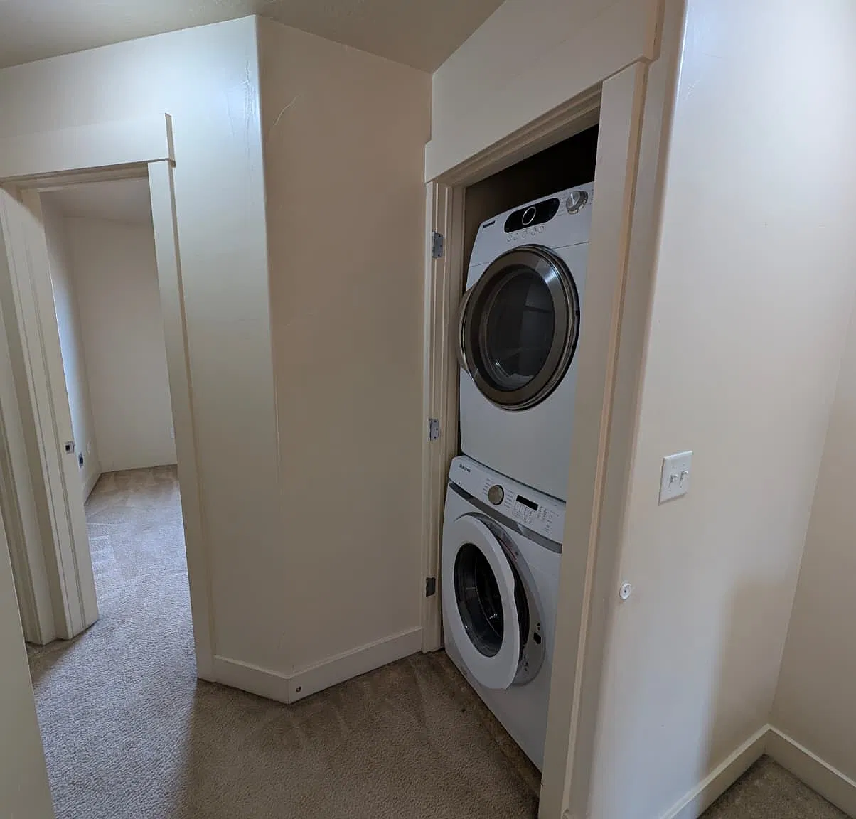 3 bed, 1600 sqft, $2,399 — Photo 4