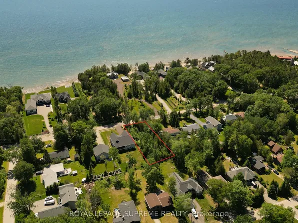 39 Tiny Beaches Rd S, Tiny, ON L0L 2J0