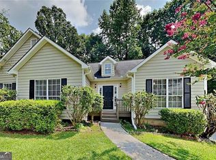 176 Shallow Ridge Ln NE, Kennesaw, GA 30144