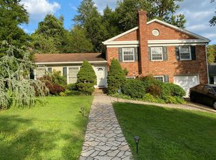 7521 Cayuga Ave, Bethesda, MD 20817