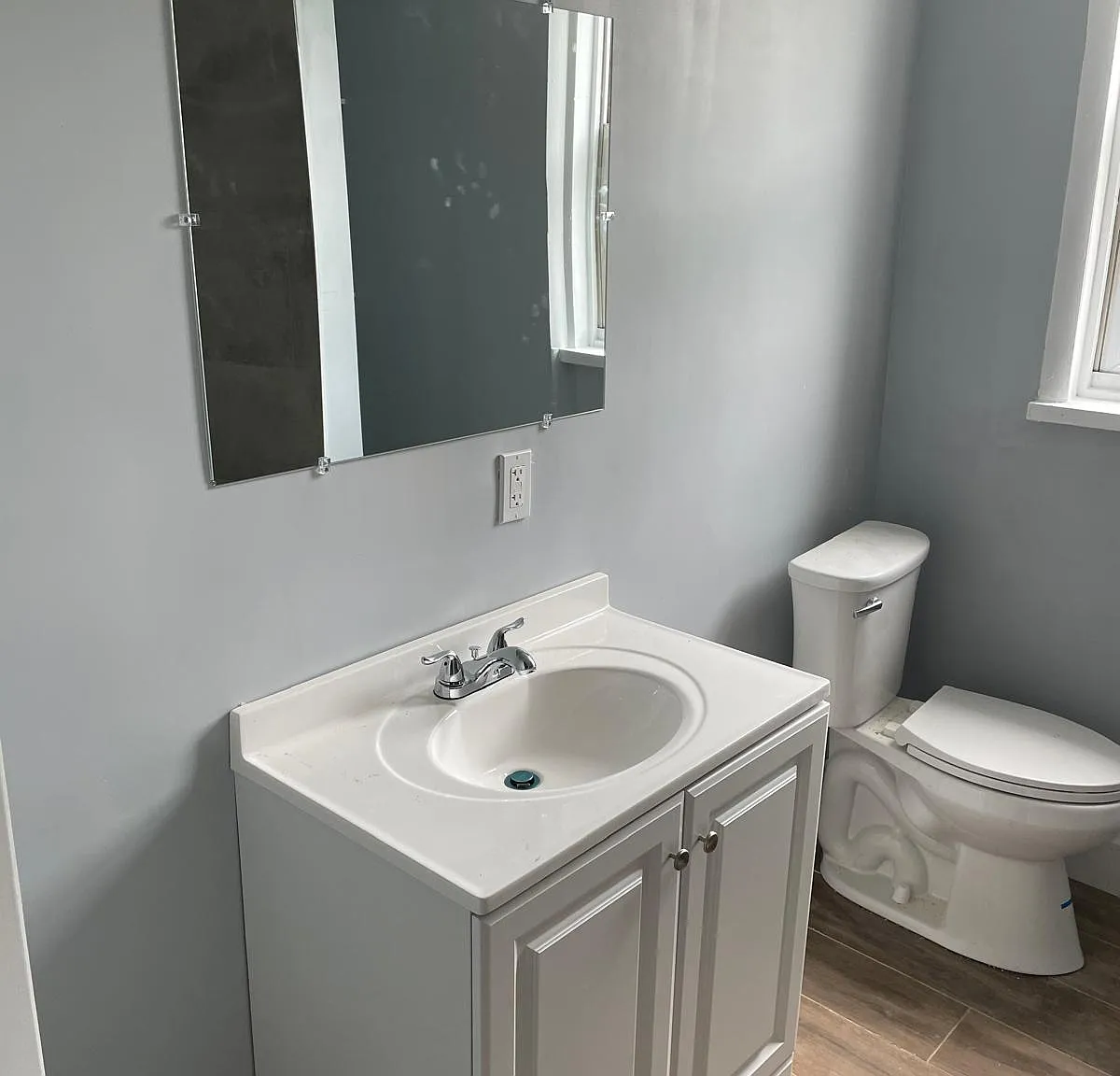 5 bed, 1932 sqft, $2,075 — Photo 1
