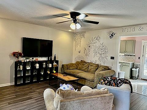 Spacious Living Room