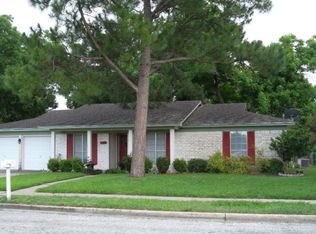 103 Longfellow Ln, Victoria, TX 77904