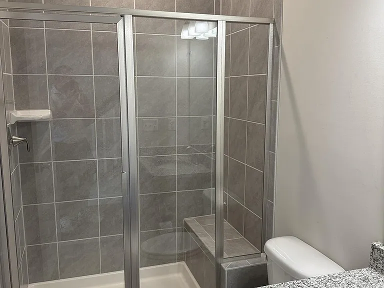 115 Dickenson Dr — Photo 20