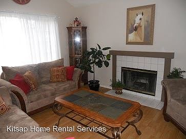 3rd image of 26192 Tuckerman Ave NE