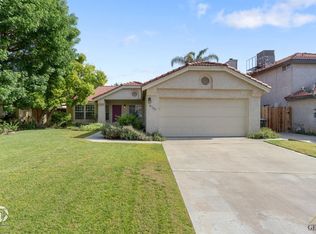 8705 River Springs Ct, Bakersfield, CA 93312