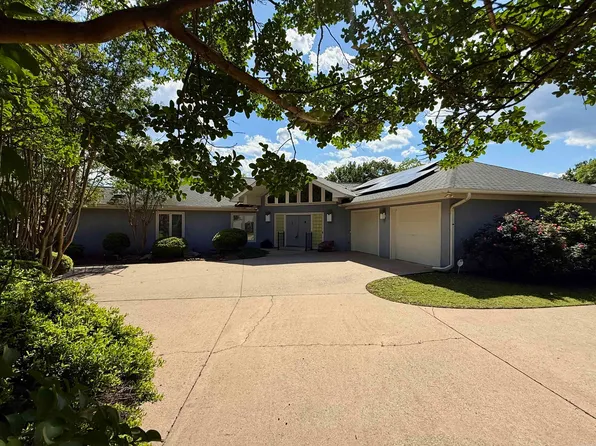 17 Breezewood Cv, Maumelle, AR 72113