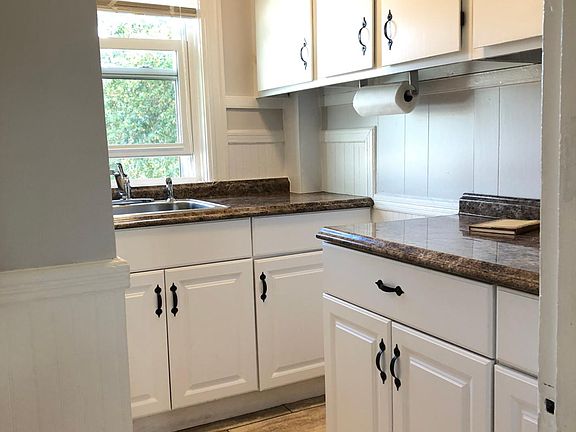 Pantry kitchenette