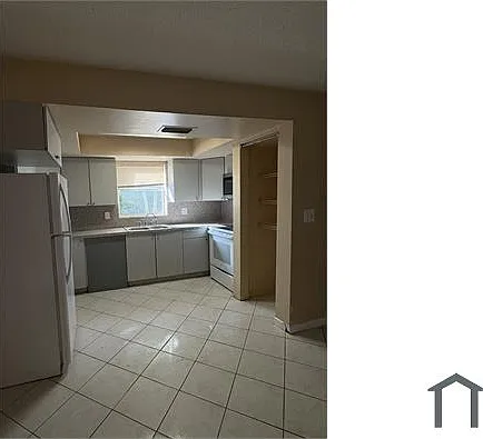 930 SW 80th Ave — Photo 3