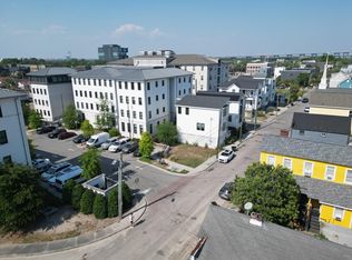 108 Cooper St, Charleston, SC 29403