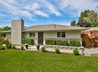 404 N 4th St, Selah, WA