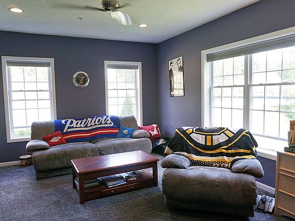 Den/ Living room