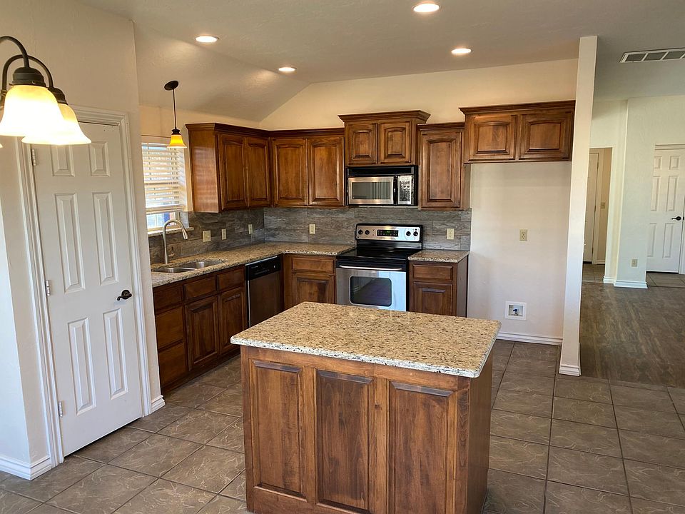 1st image of 1253 W Shannon Way Ct