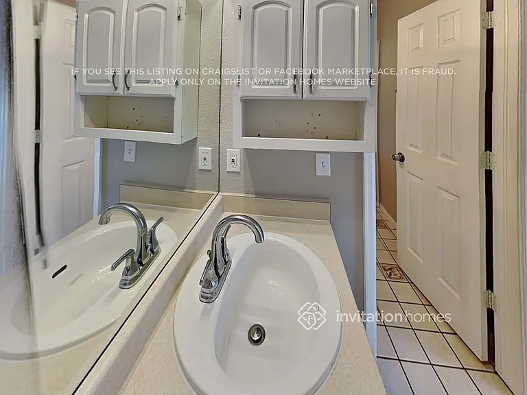 9678 Lansing Cir — Photo 12