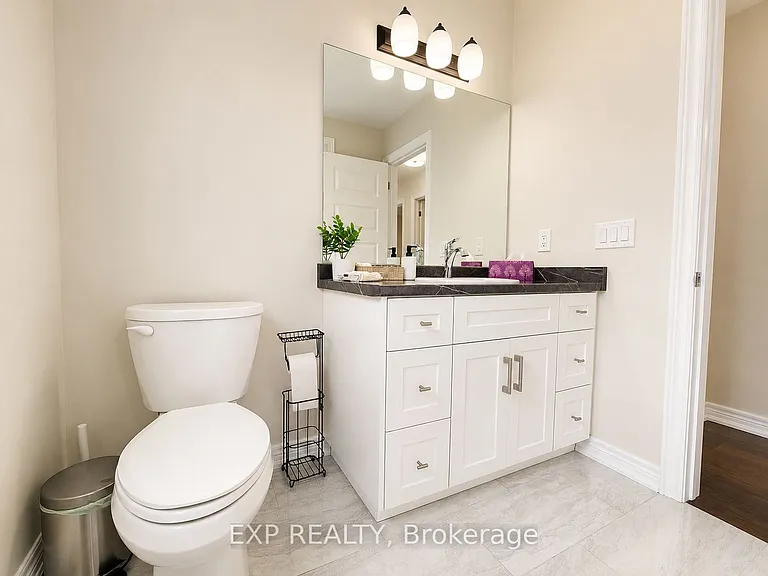 137 Susan Dr — Photo 22