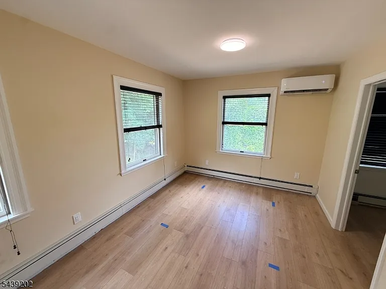 48 Ringwood Ave #B — Photo 14