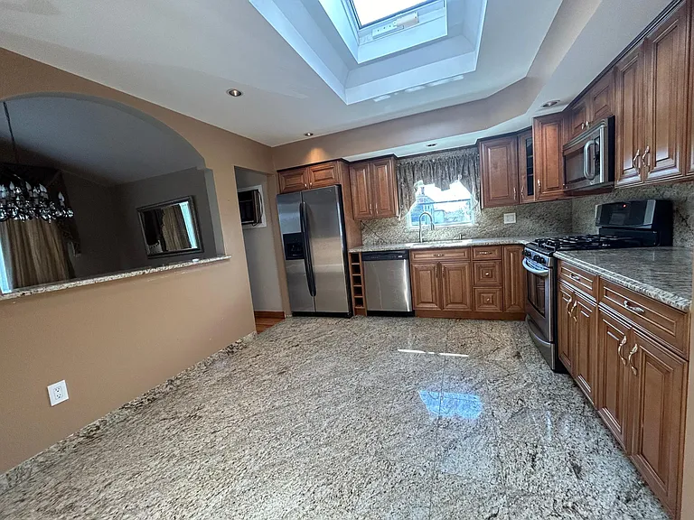 Fieldstone Rd — Photo 2