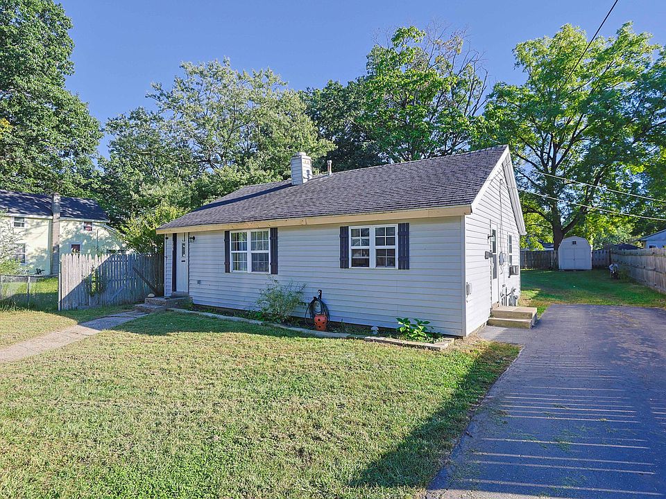 1st image of 208 Dewey St