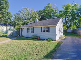 208 Dewey St, Dowagiac, MI 49047