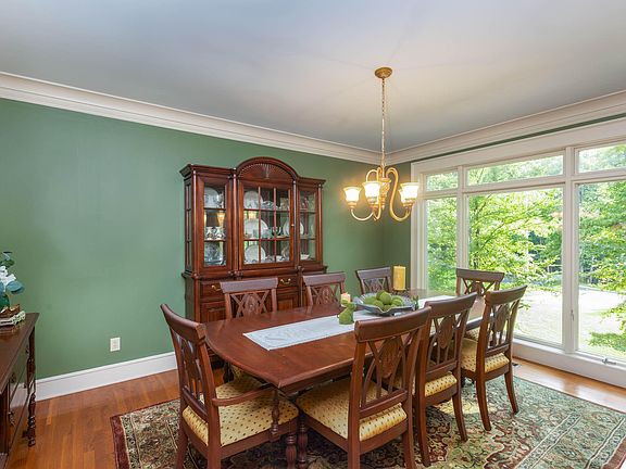 3rd image of 1669 Capstone Dr