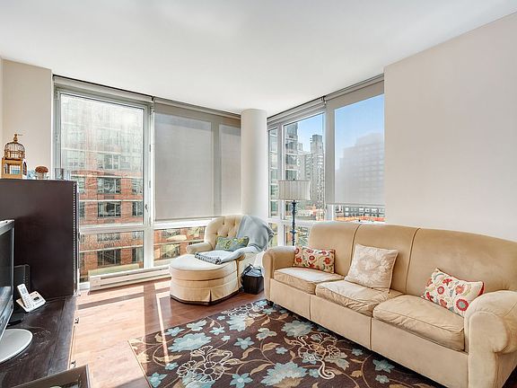 3rd image of 225 E 34th St APT 10F