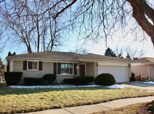 39749 Fox Valley Dr, Canton, MI 48188