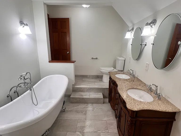 701 Portland Ave #2 — Photo 5
