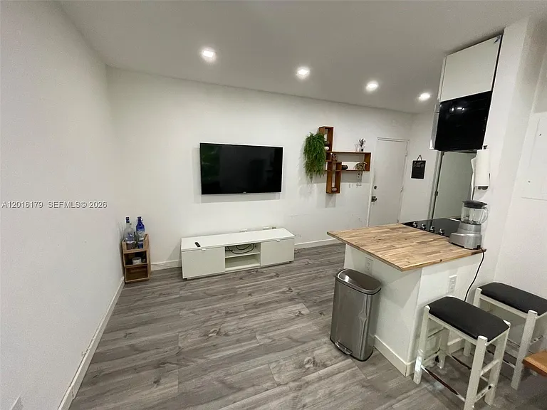 1555 Pennsylvania Ave #110 — Photo 7