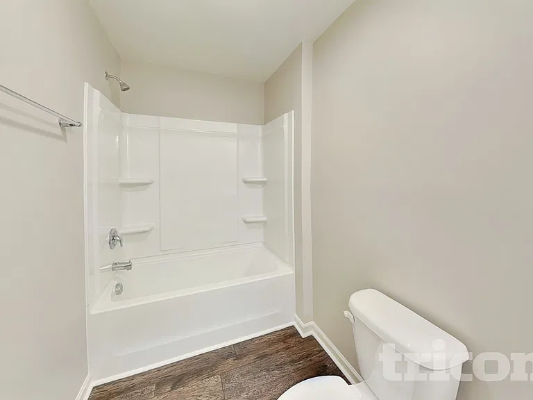 720 Fraternity Row — Photo 13