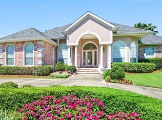 1308 Transcontinental Dr, Metairie, LA 70001